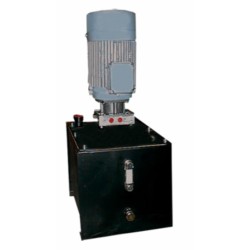 Centralina monofase con tubi di collegamento